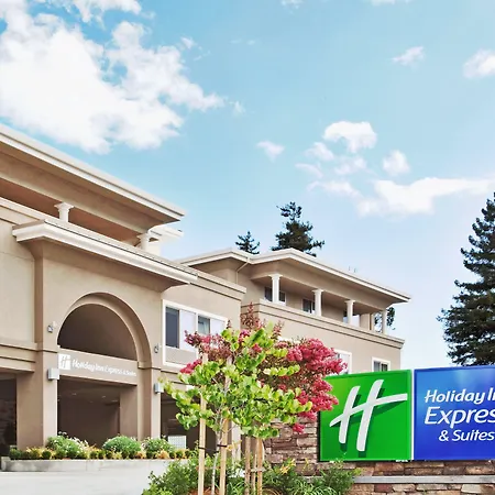 Holiday Inn Express Hotel & Suites Santa Cruz By Ihg